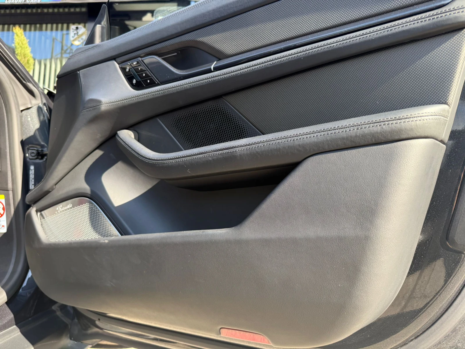 Porsche Taycan TURBO S/CARBON, снимка 16 - Автомобили и джипове - 53814542