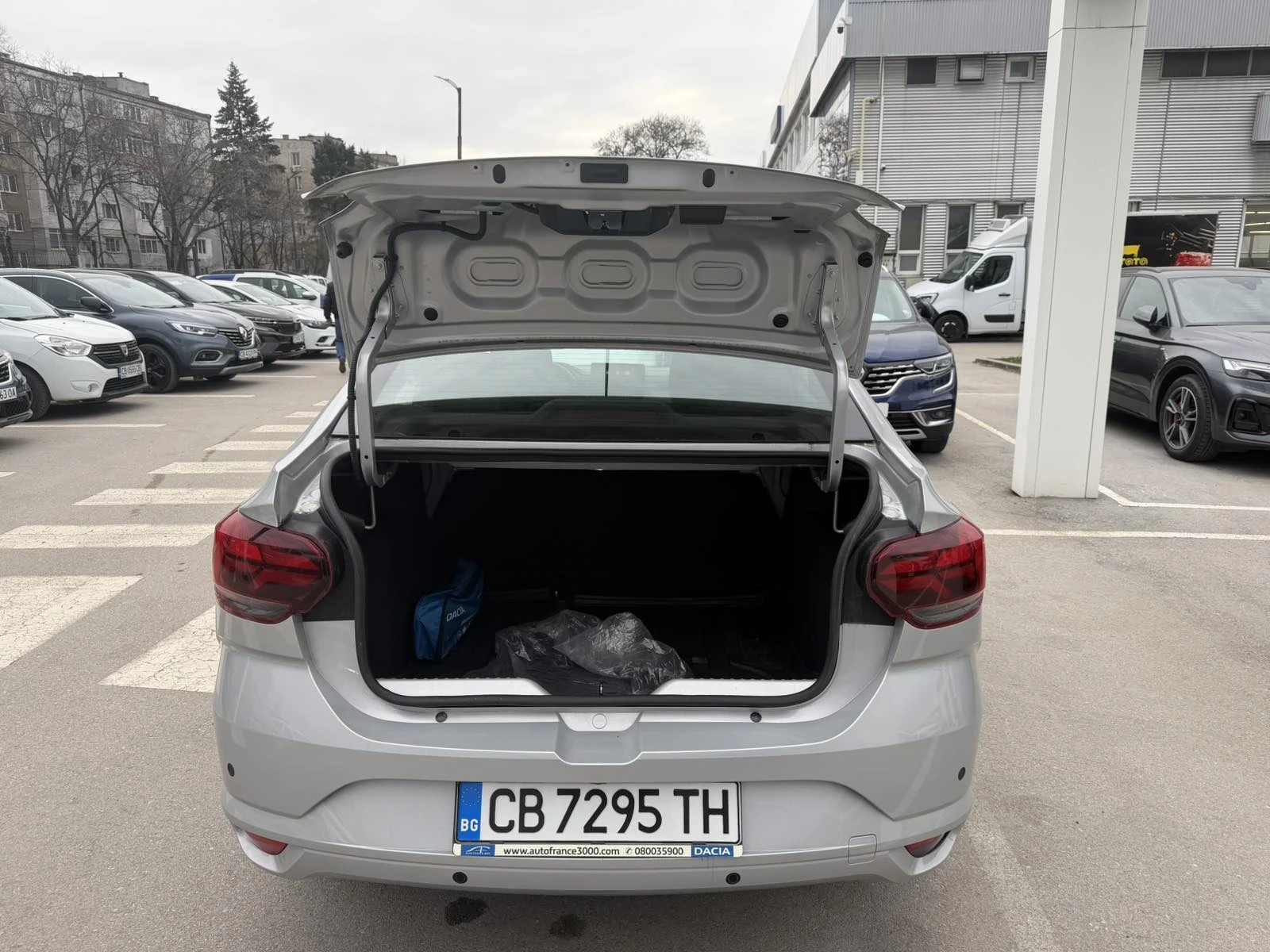 Dacia Logan 1.0TCe 92k.c. | Mobile.bg � ����������� 9