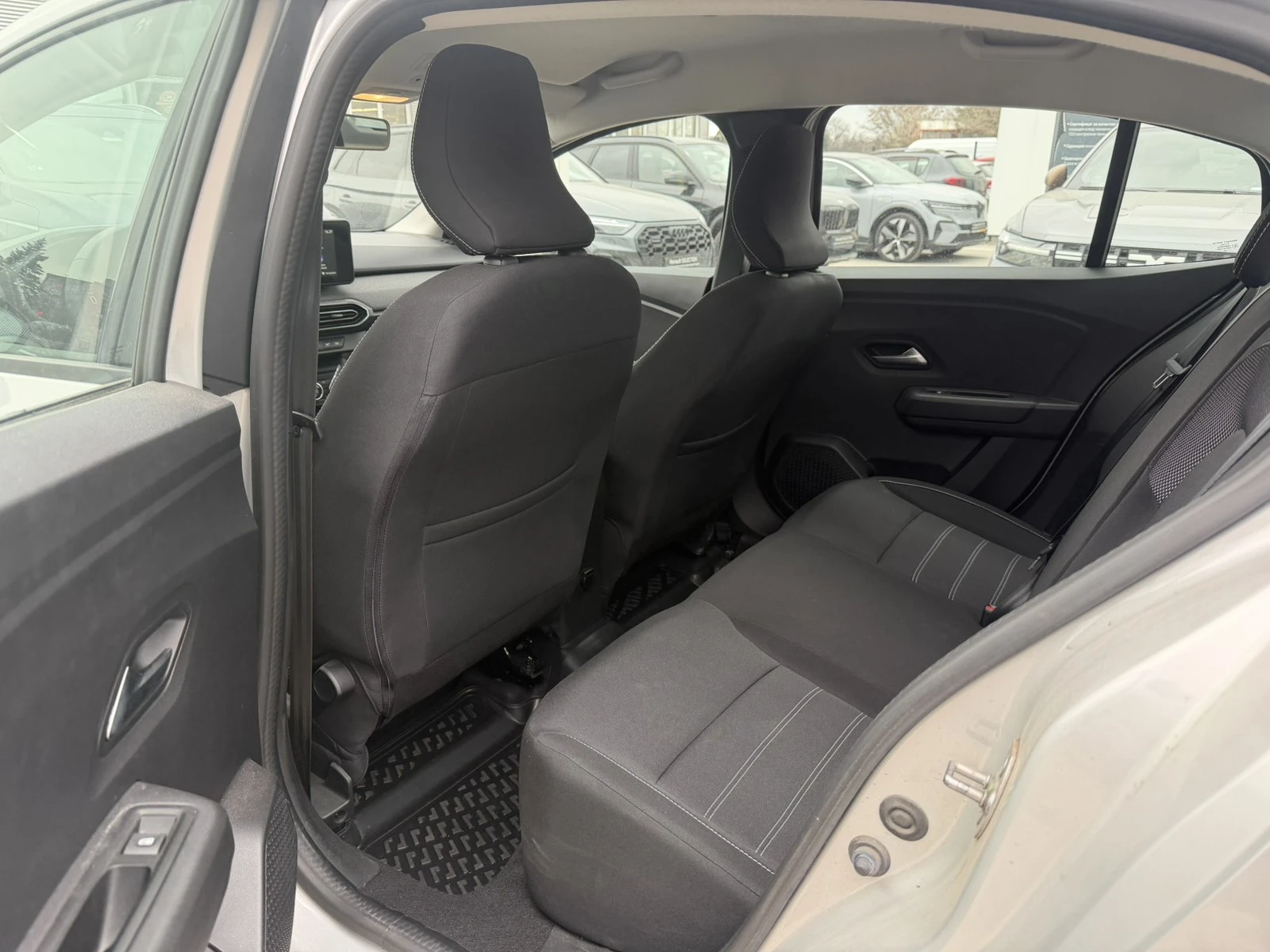 Dacia Logan 1.0TCe 92k.c. | Mobile.bg � ����������� 13