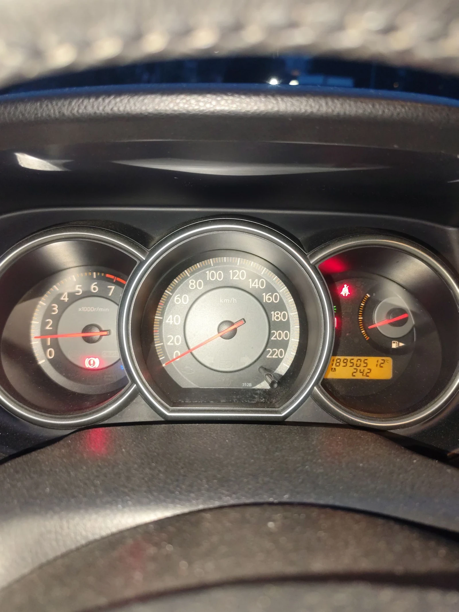 Nissan Tiida | Mobile.bg � ����������� 10