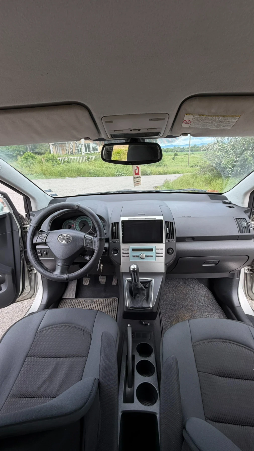 Toyota Corolla verso 1.8 VVT-i Газов инжекцион, снимка 2 - Автомобили и джипове - 54685517