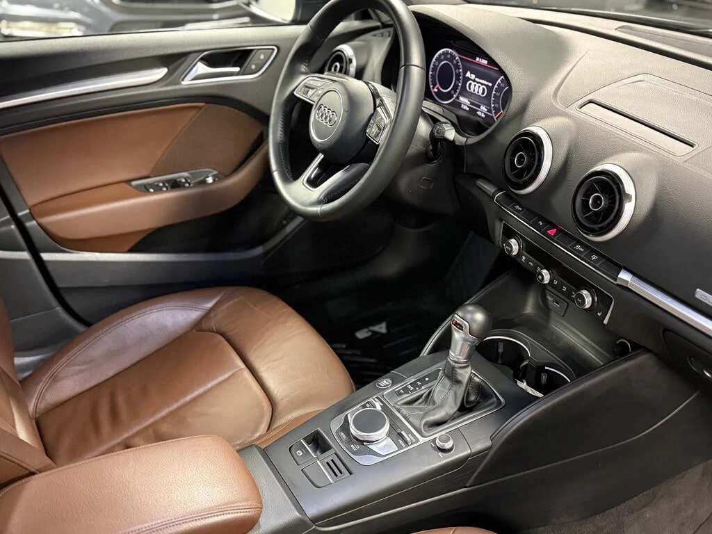 Audi A3 quattro* Technik* АвтоКредит * (ЦЕНА ДО БГ), снимка 6 - Автомобили и джипове - 54691428