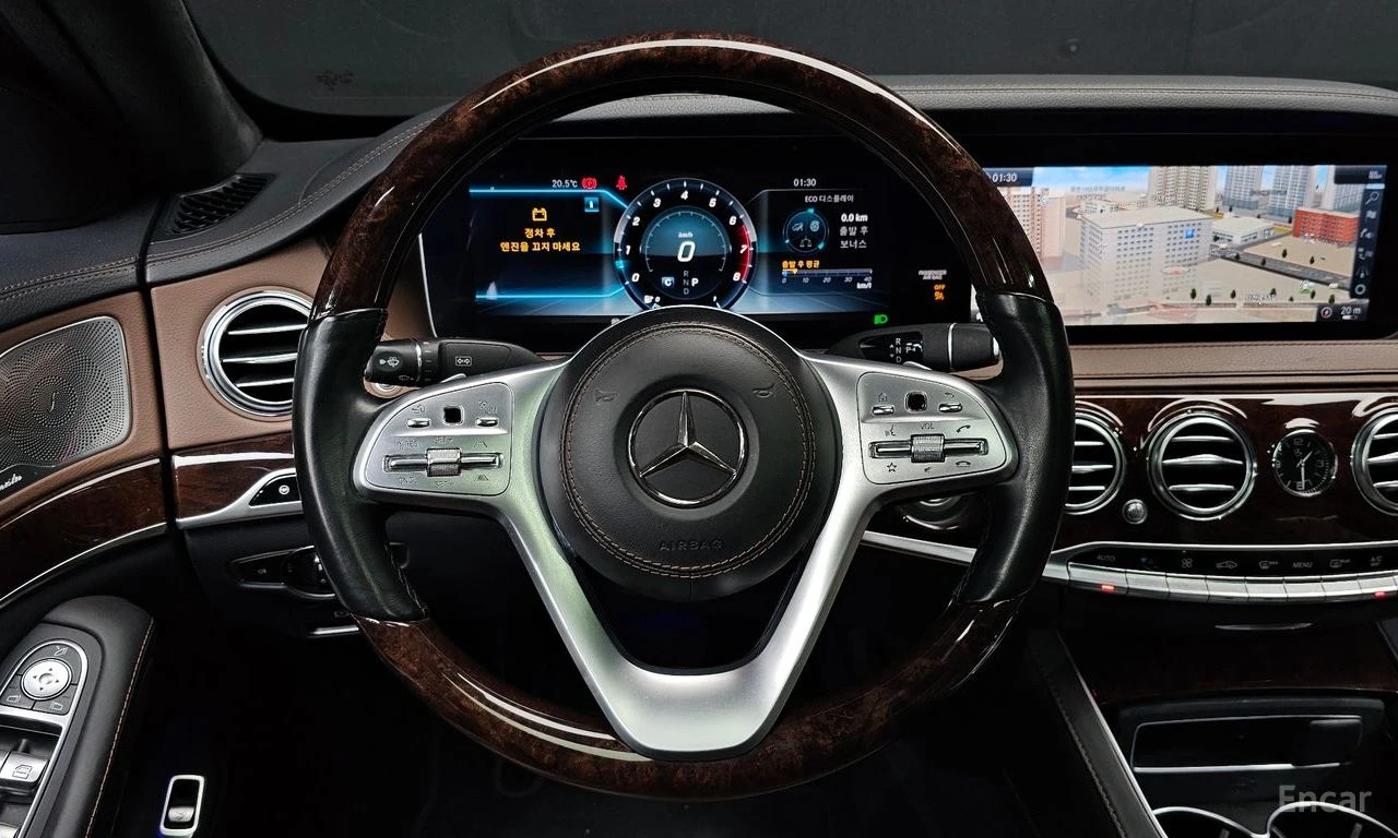 Mercedes-Benz S 560 4MATIC* BURMESTER* 3TV* ОБДУХВАНЕ* ХЕДЪП* МАСАЖ* , снимка 9 - Автомобили и джипове - 54732265