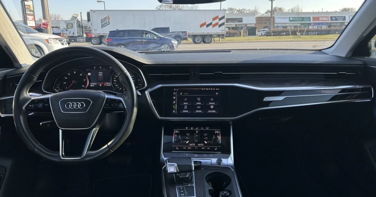 Audi A6 3.0Т * QUATTRO * СЕРВИЗНА ИСТОРИЯ * CARFAX * , снимка 10 - Автомобили и джипове - 54825305