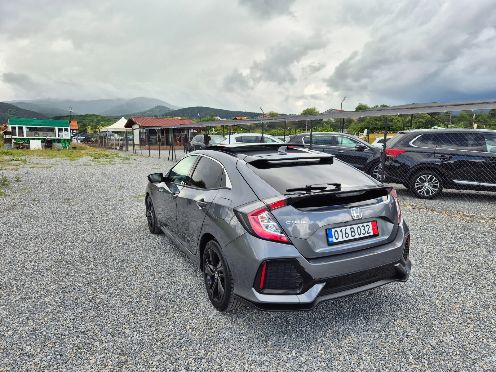 Honda Civic 1.6I-DTEC* AUTOMAT* NAVI* PANORAMA* , снимка 4 - Автомобили и джипове - 54905142