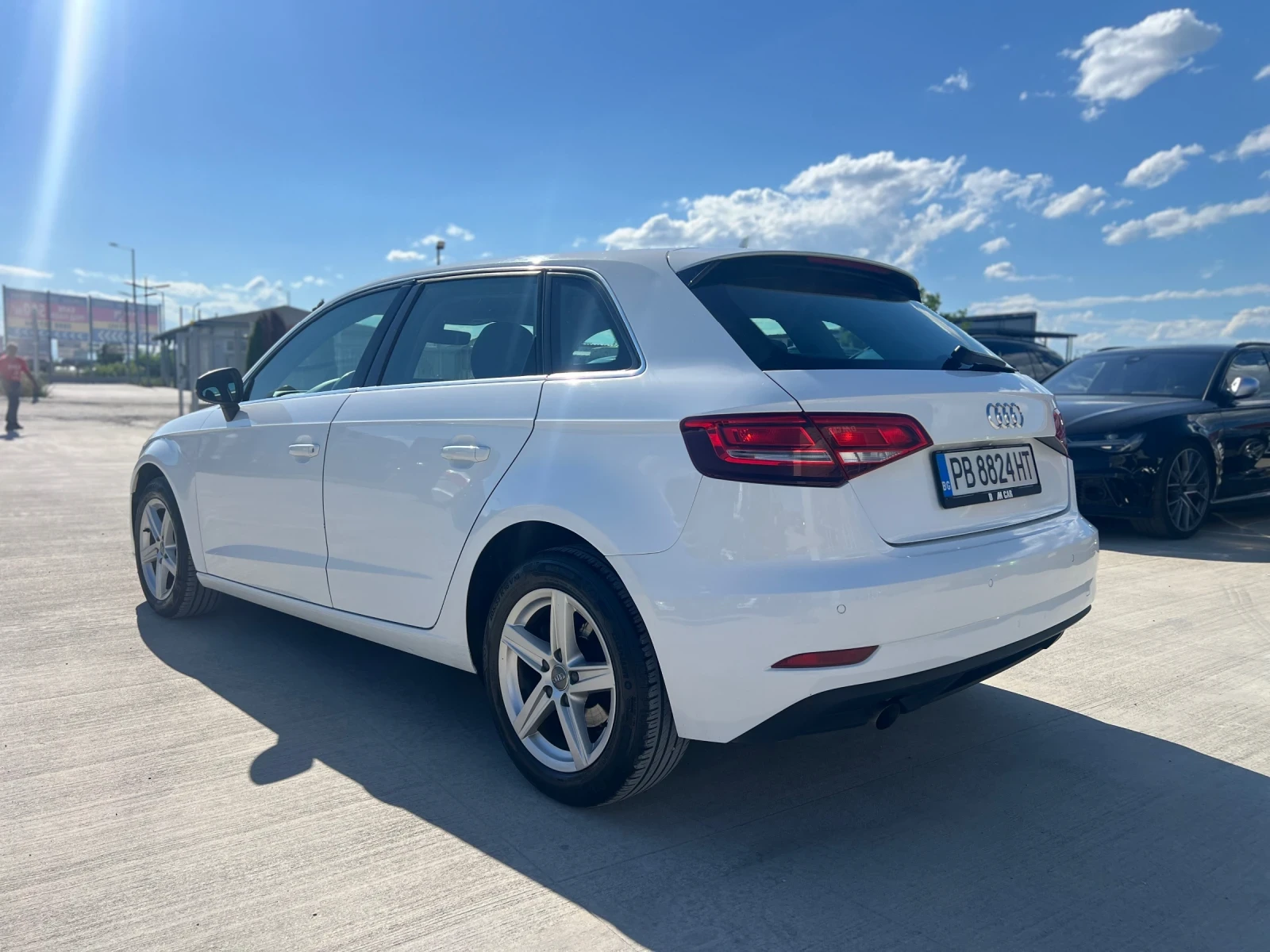 Audi A3 1.6TDI/S-TRONIC/РЕГИСТРИРАНА/ЛИЗИНГ, снимка 6 - Автомобили и джипове - 54959962