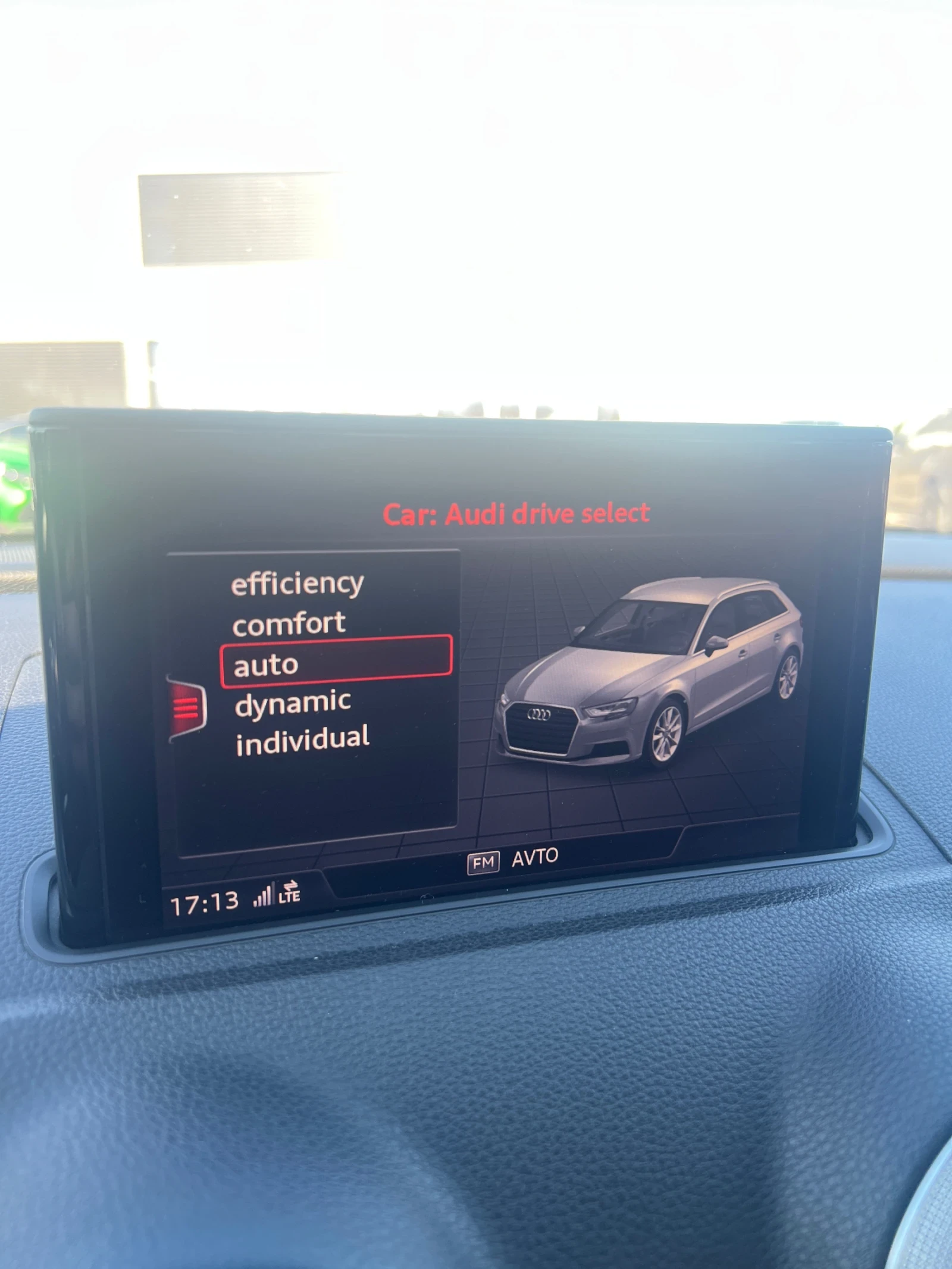 Audi A3 1.6TDI/S-TRONIC/РЕГИСТРИРАНА/ЛИЗИНГ, снимка 16 - Автомобили и джипове - 54959962
