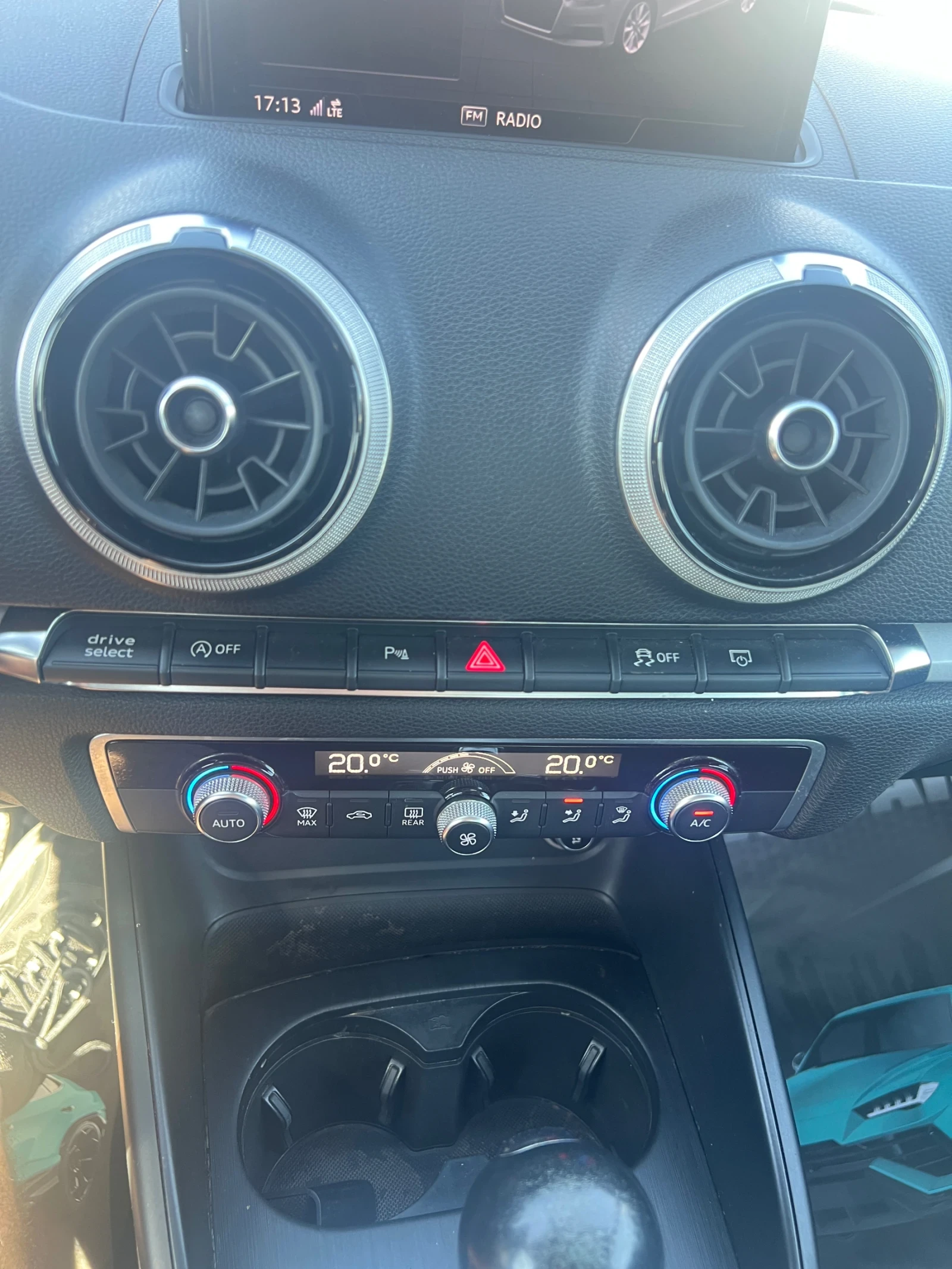 Audi A3 1.6TDI/S-TRONIC/РЕГИСТРИРАНА/ЛИЗИНГ, снимка 14 - Автомобили и джипове - 54959962