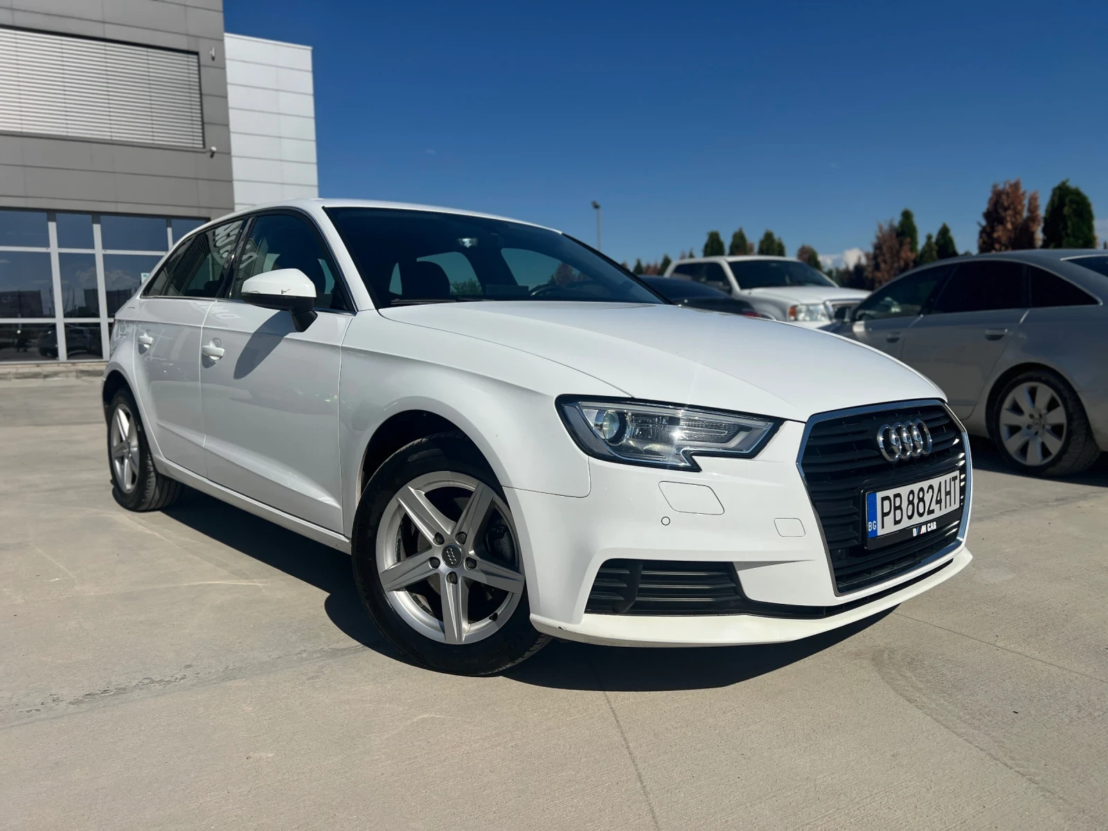 Audi A3 1.6TDI/S-TRONIC/РЕГИСТРИРАНА/ЛИЗИНГ, снимка 3 - Автомобили и джипове - 54959962