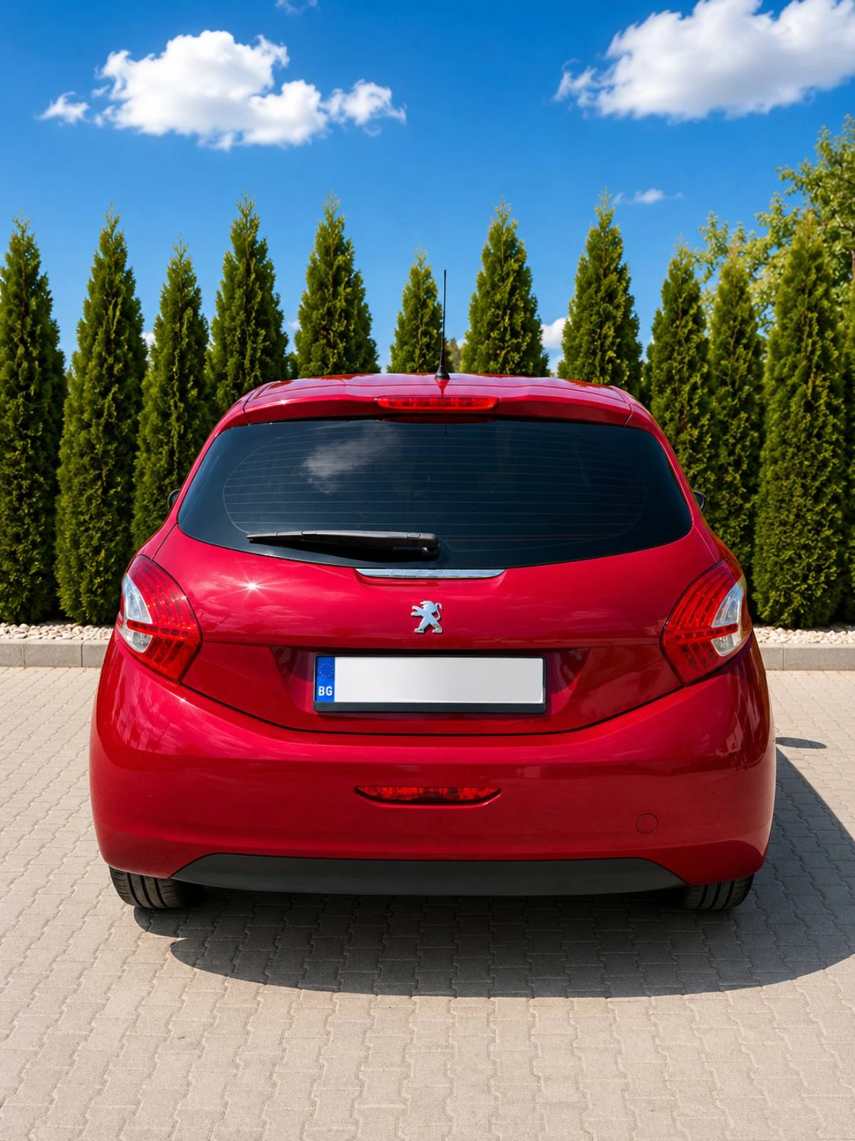 Peugeot 208, снимка 4 - Автомобили и джипове - 55345387