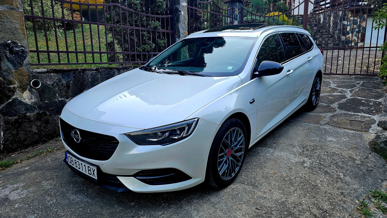 Opel Insignia CDTI, снимка 2 - Автомобили и джипове - 55737482