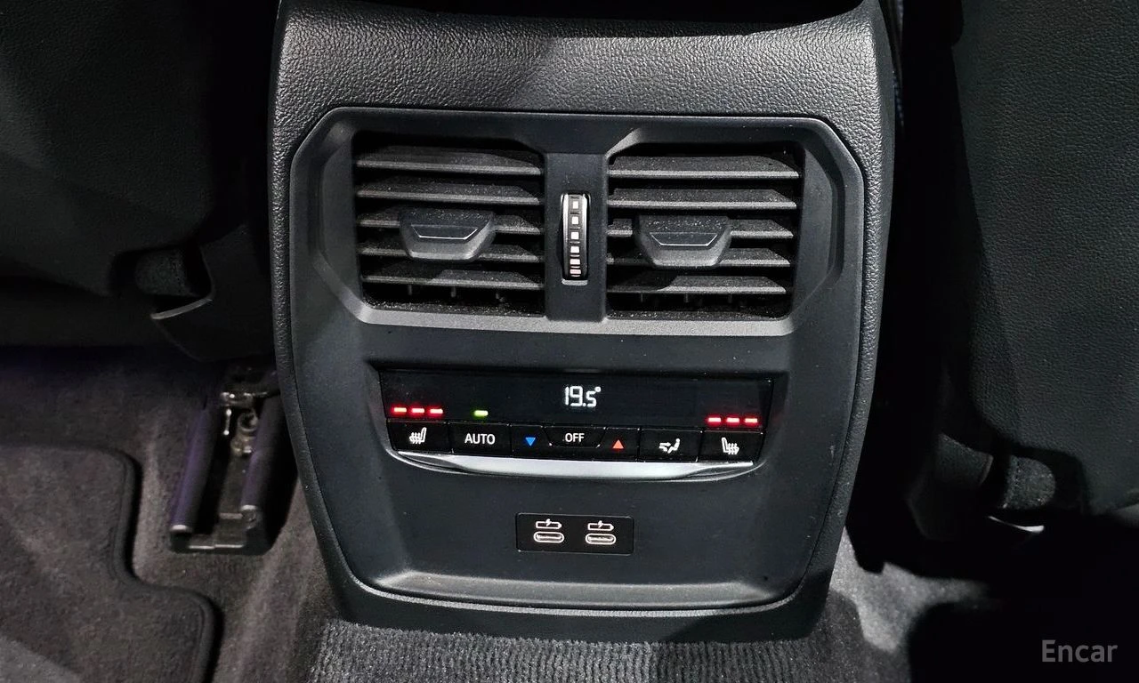 BMW 340 HARMON* KARDON* ДИСТРОНИК* ХЕДЪП* 360КАМЕРА* LANE*, снимка 16 - Автомобили и джипове - 55987370