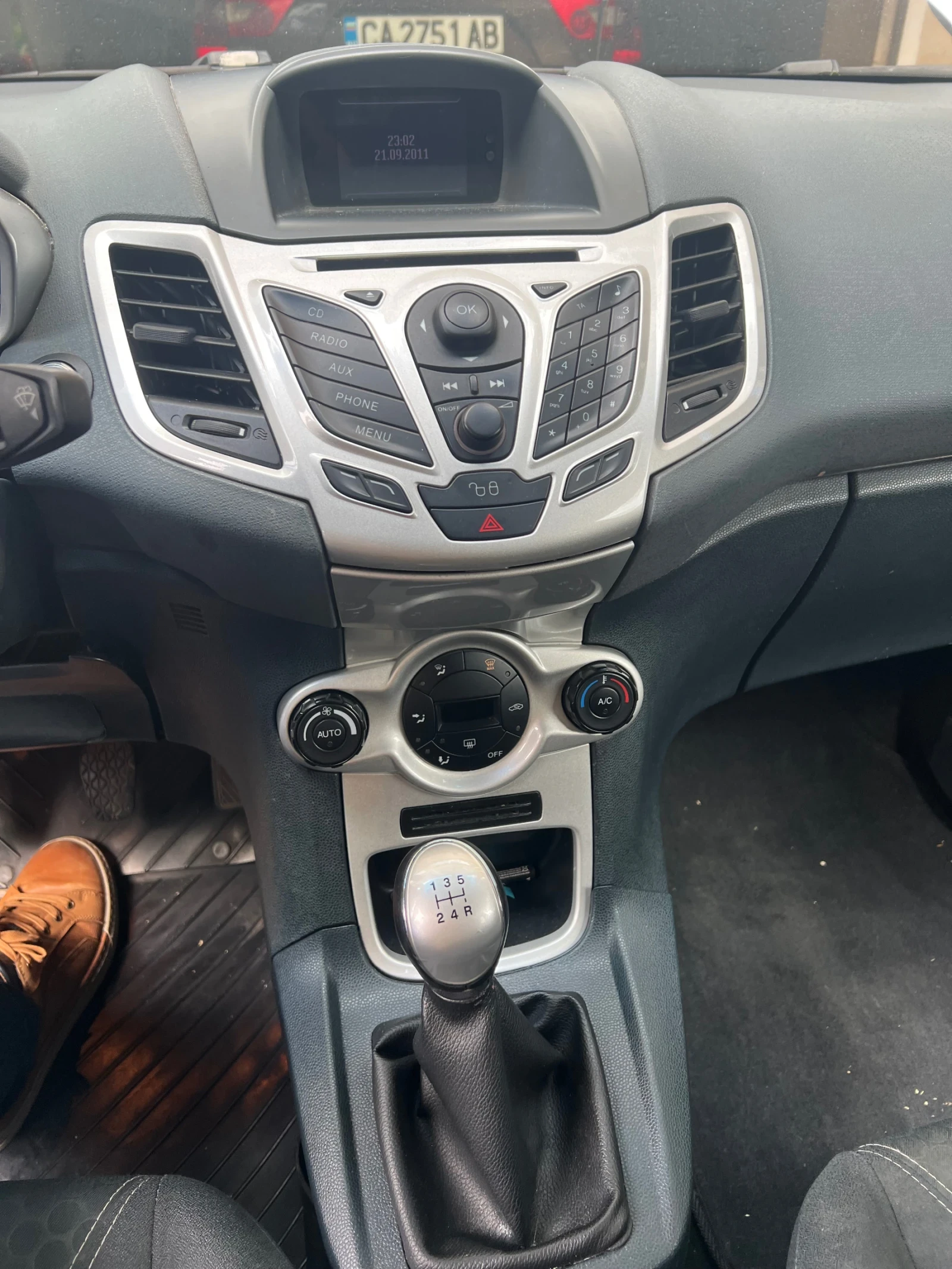 Ford Fiesta, снимка 9 - Автомобили и джипове - 56225878