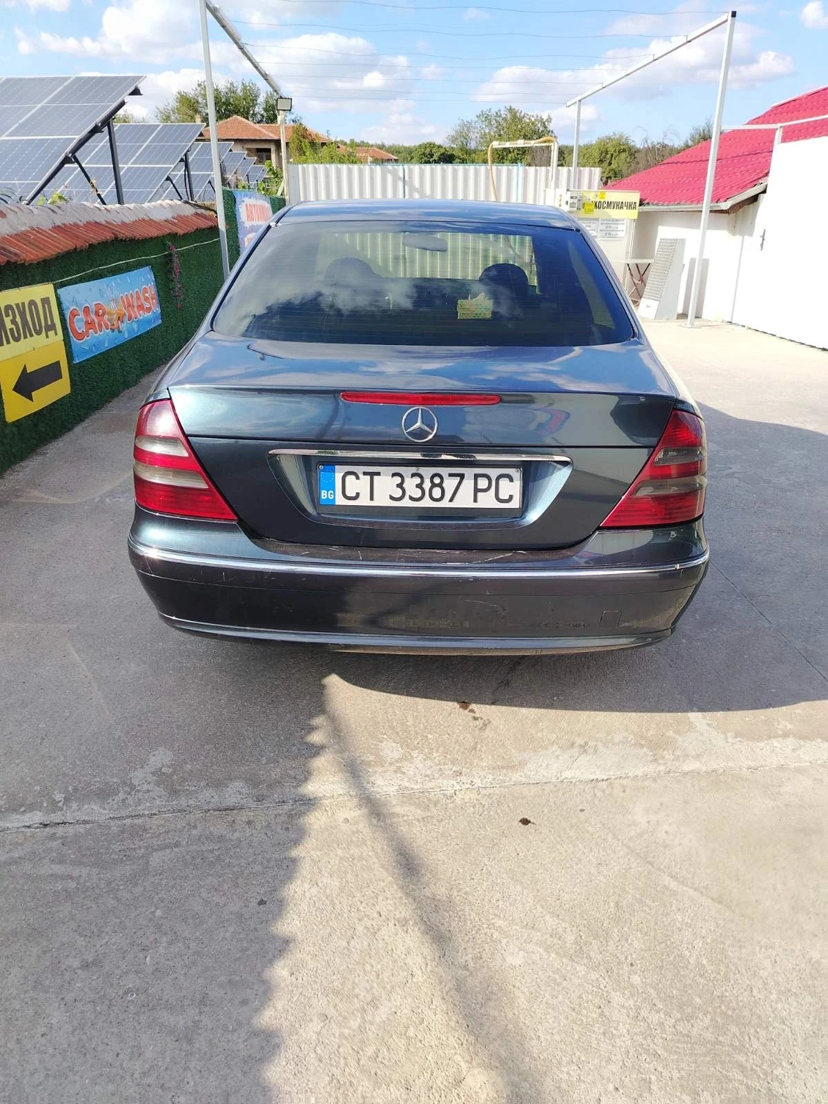 Mercedes-Benz E 220, снимка 4 - Автомобили и джипове - 56523746