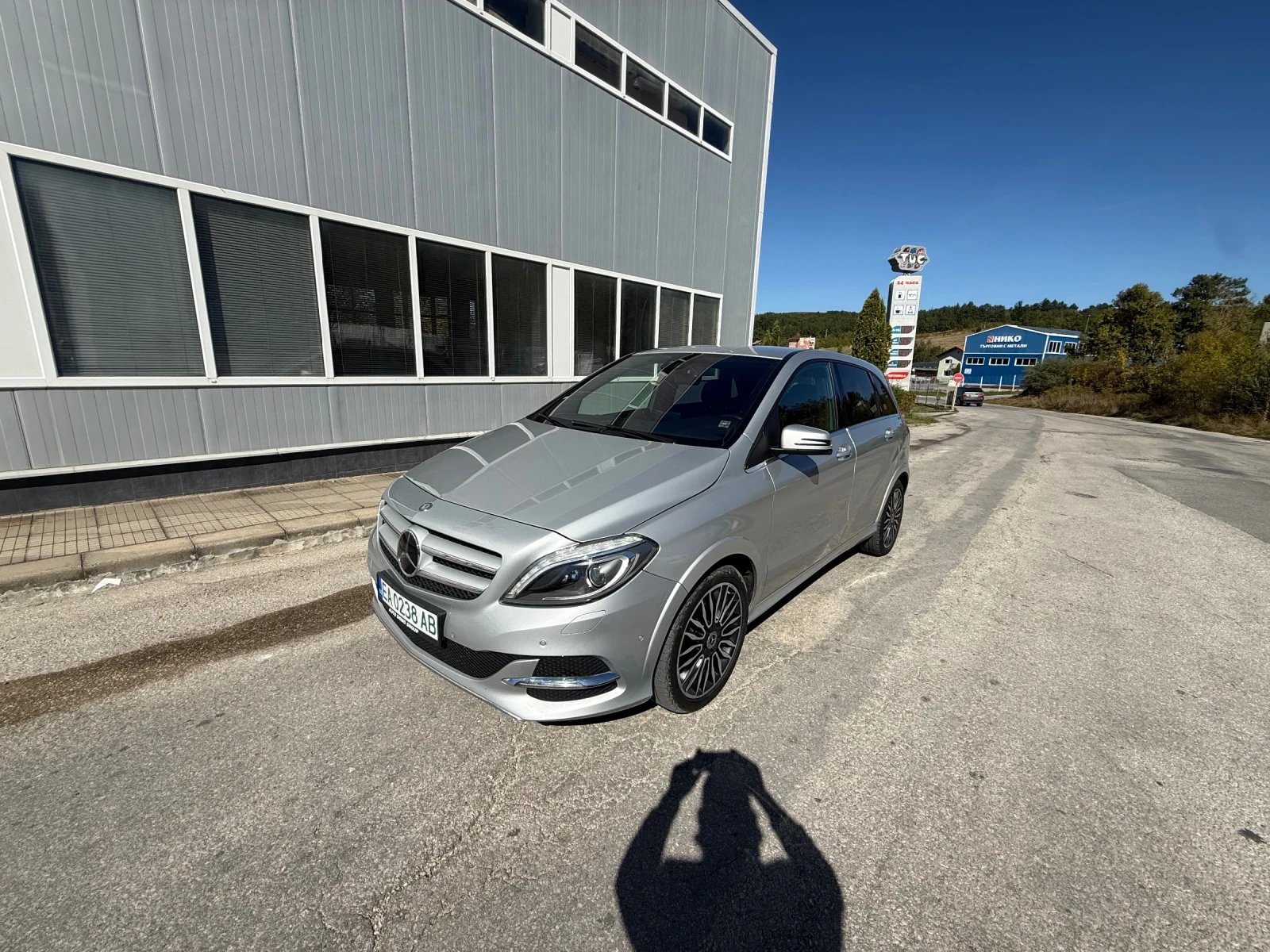 Mercedes-Benz B 250 Electric drive, снимка 3 - Автомобили и джипове - 56685043