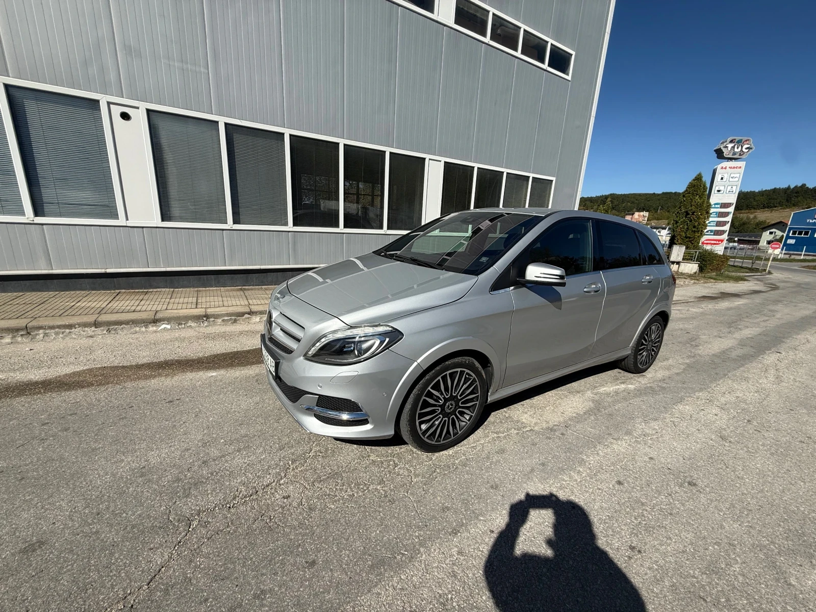 Mercedes-Benz B 250 Electric drive, снимка 9 - Автомобили и джипове - 56685043
