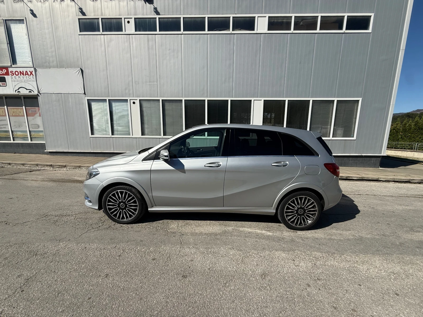 Mercedes-Benz B 250 Electric drive, снимка 8 - Автомобили и джипове - 56685043