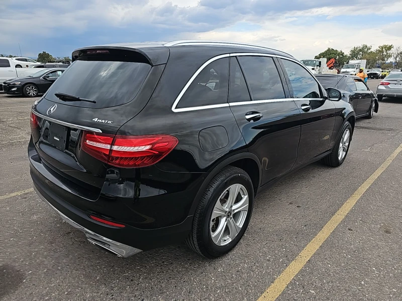 Mercedes-Benz GLC 300 4MATIC, снимка 4 - Автомобили и джипове - 47229899