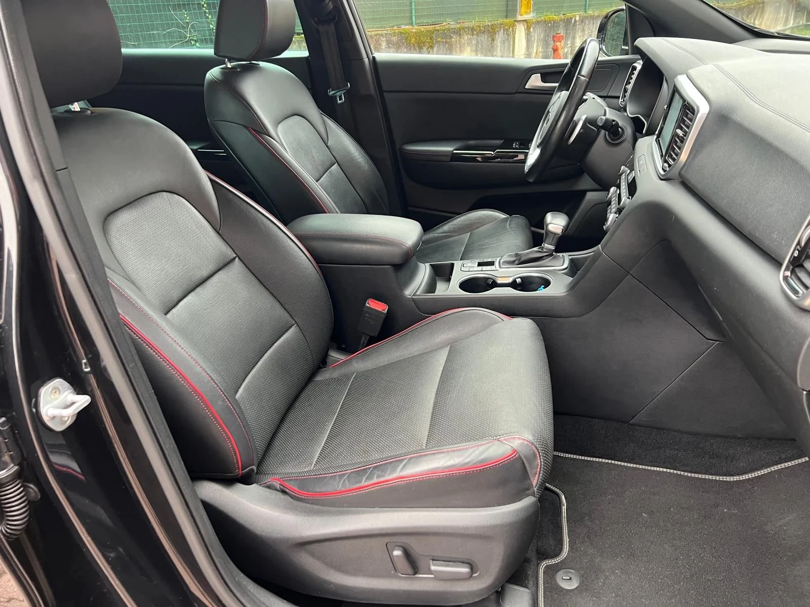 Kia Sportage 89857км* GT line* FACE* ОБДУХВАНЕ* ПОДГРЕВ* LED*  - изображение 9