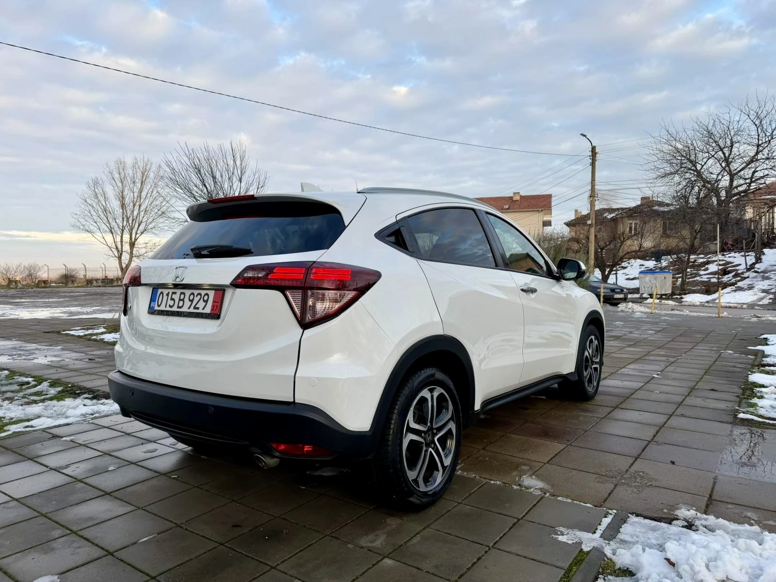 Honda Hr-v 1.5i* Executive* Euro 6b* LED*  - изображение 7