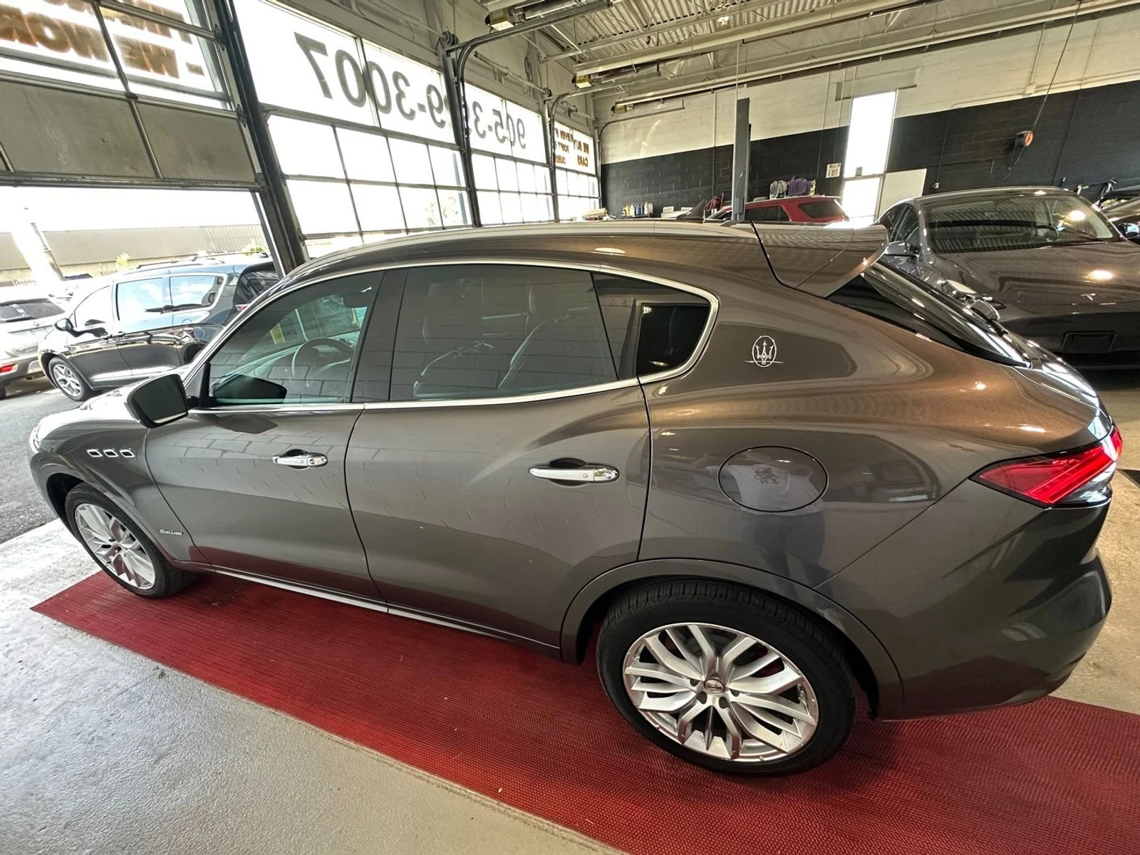 Maserati Levante GranLusso � ����������� & ���� ������  | Mobile.bg � ����������� 2