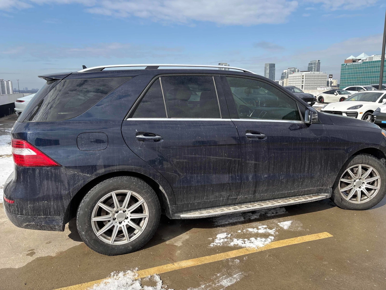 Mercedes-Benz ML 350 AMG* PACK* HARMON* KARDON* КАМЕРА* КЕЙЛЕС* ПОДГРЕВ, снимка 2 - Автомобили и джипове - 53917395