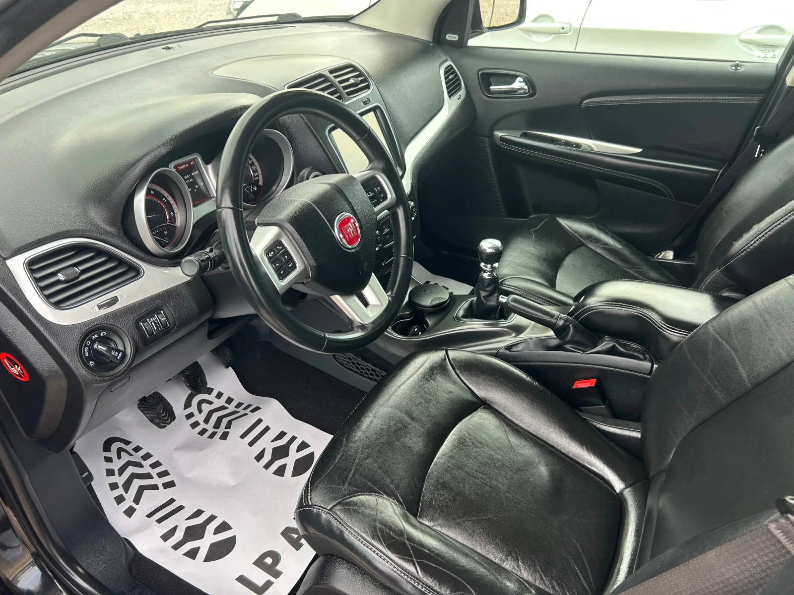 Fiat Freemont * 2.0* Mjt* 140�.�* NAVI* 7������*  | Mobile.bg � ����������� 7