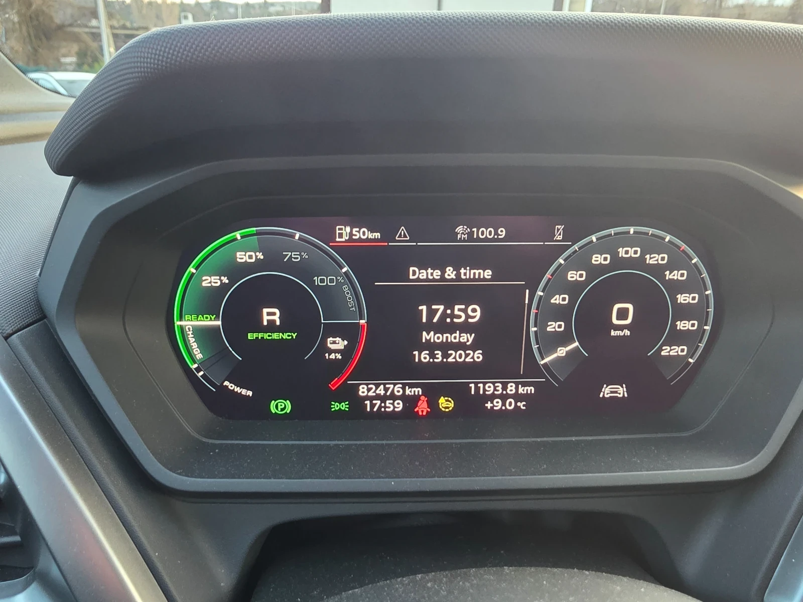 Audi Q4 Q4-Etron 50 QUATTRO 80000km, снимка 13 - Автомобили и джипове - 54224358