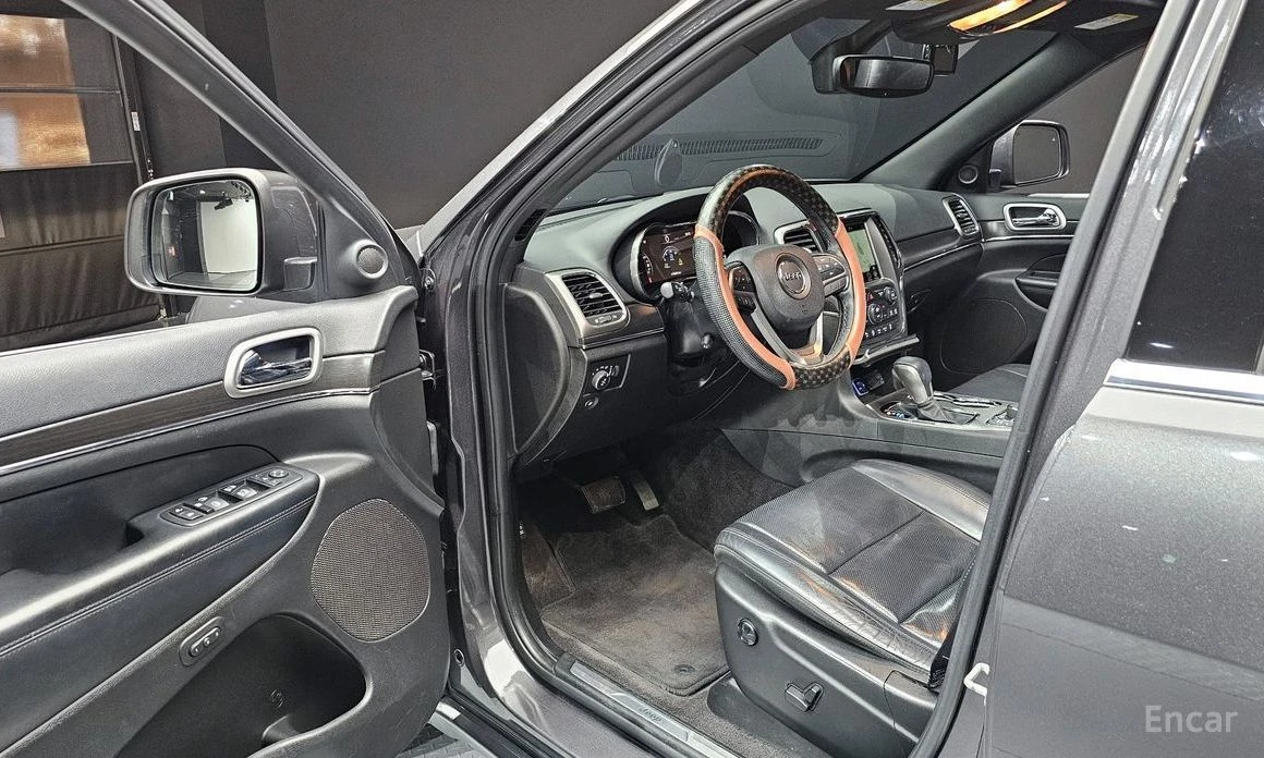 Jeep Grand cherokee, снимка 10 - Автомобили и джипове - 54323952