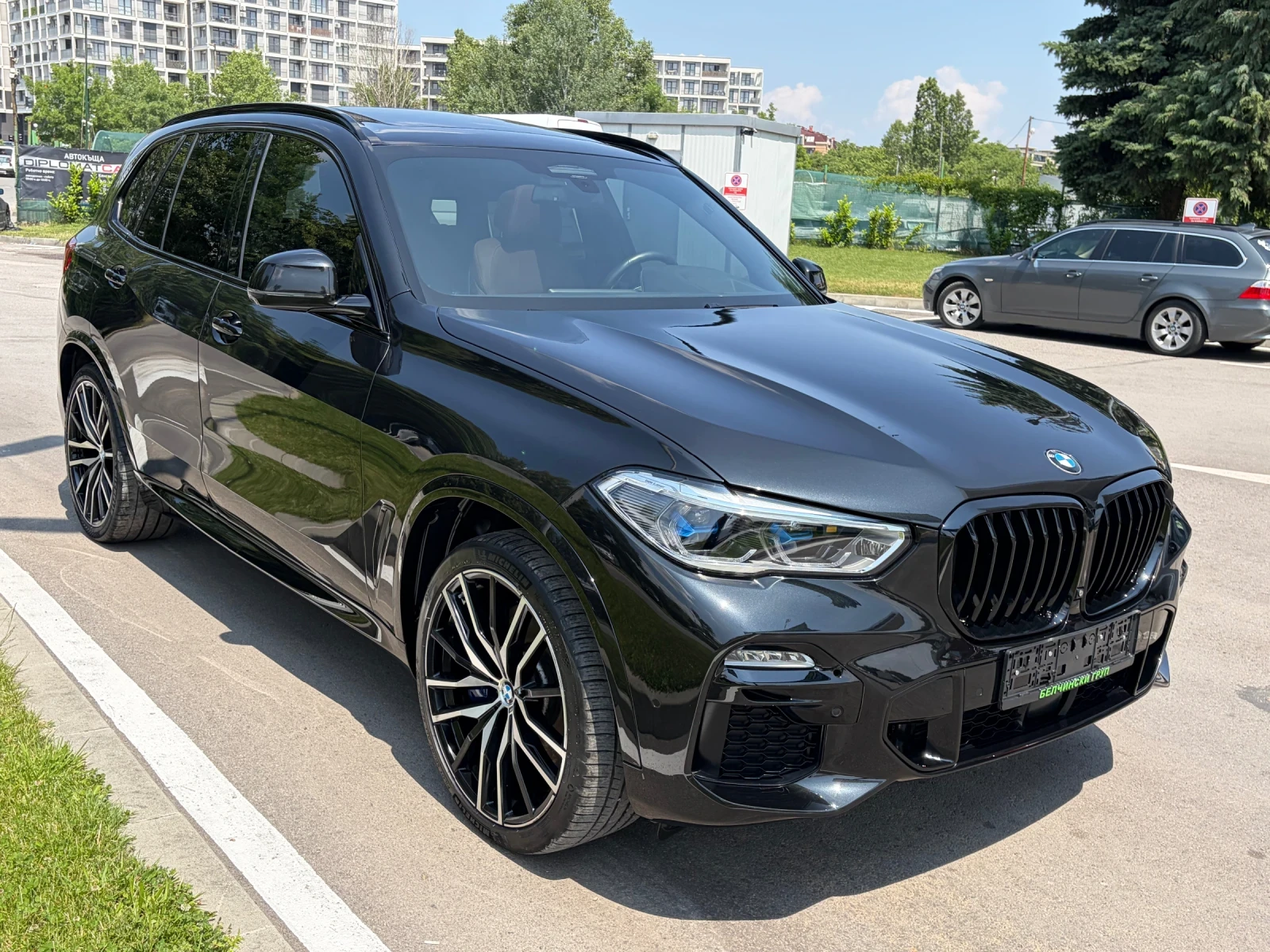 BMW X5 4.0i/M-ПАКЕТ/ВЪЗДУШНО/LASER/360/ВЕНТИЛАЦИЯ, снимка 3 - Автомобили и джипове - 54856795