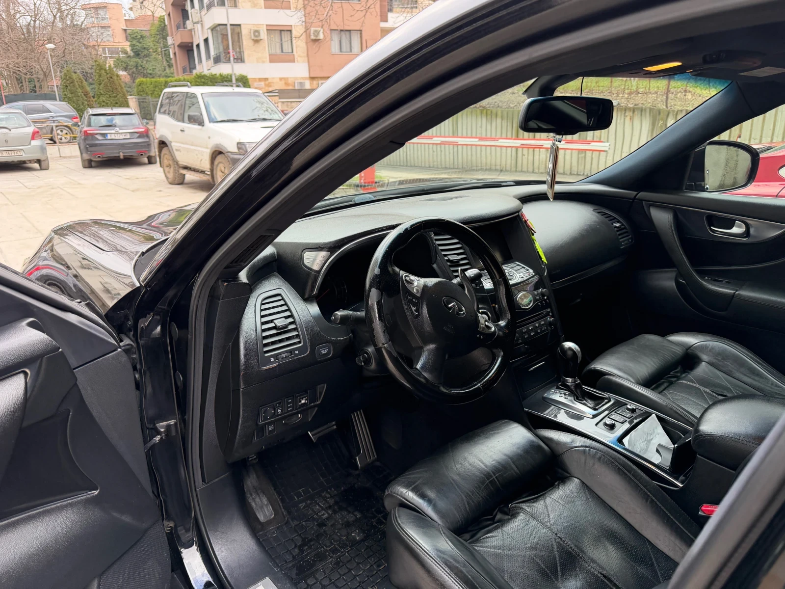 Infiniti Fx 37, снимка 5 - Автомобили и джипове - 55110001