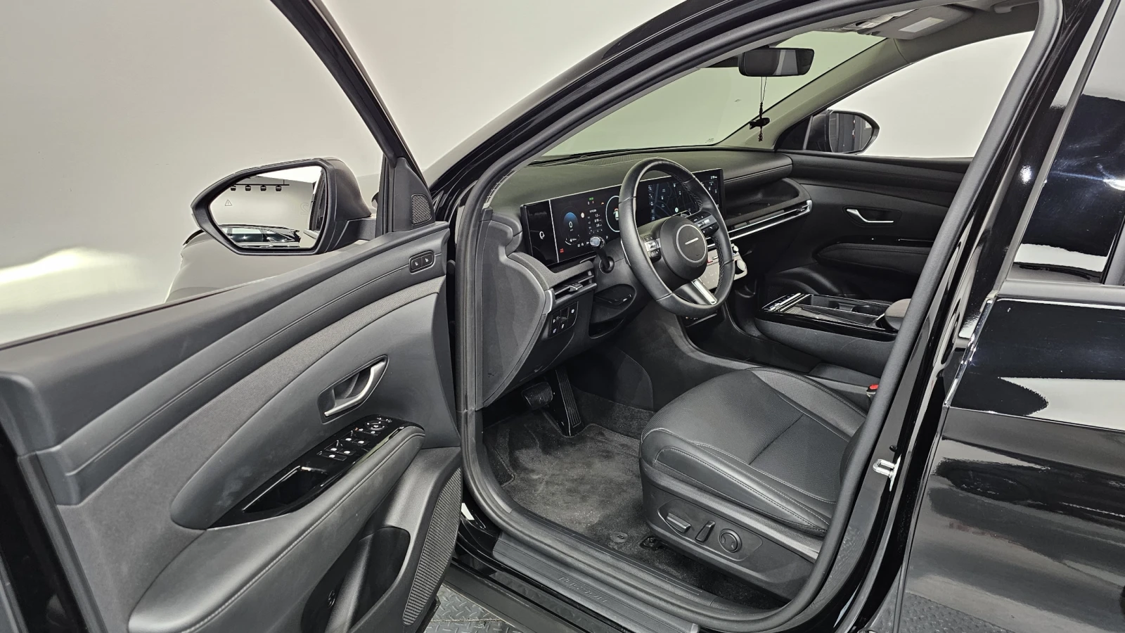 Hyundai Tucson 2025* 4WD* 360* DIS* ОБДУХ* КРАЙНА ЦЕНА, снимка 12 - Автомобили и джипове - 56059634