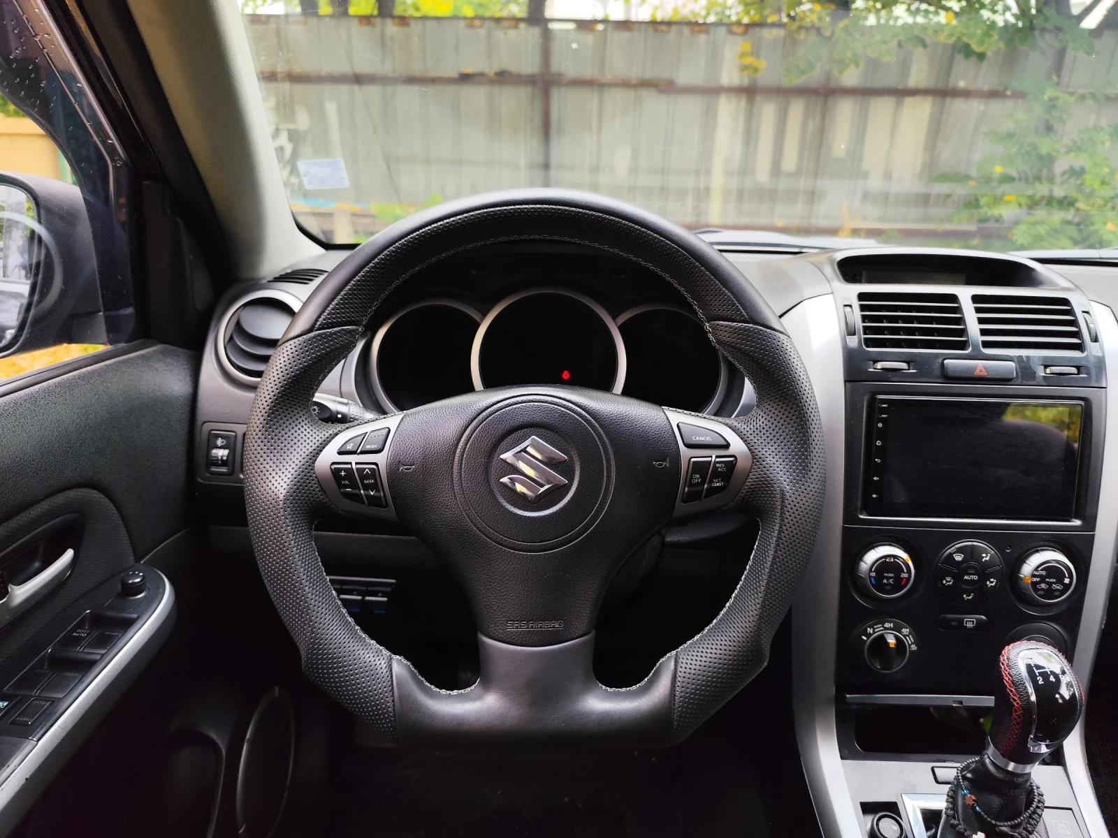 Suzuki Grand vitara, снимка 10 - Автомобили и джипове - 56680597