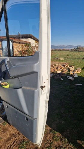 Обява за продажба на Mercedes-Benz Sprinter 208 ~12 000 лв. - изображение 7 | Auto.bg Обява за продажба на Mercedes-Benz Sprinter 208 ~12 000 лв. - изображение 7