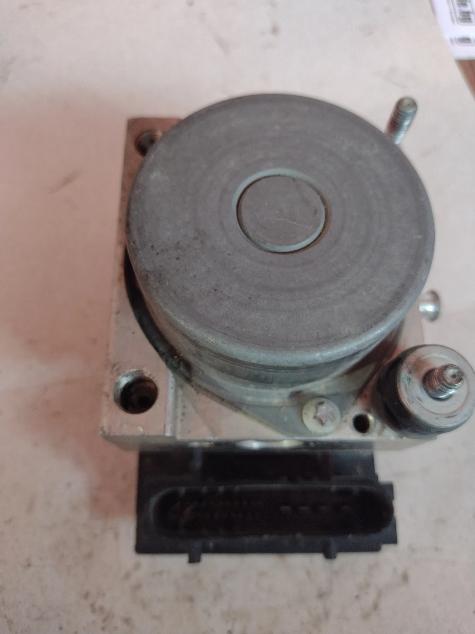 476604621R  0265232718  ABS  DACIA LOGAN, SANDERO 1.5DCI  4766 046 21R   0265801018 | Mobile.bg   10