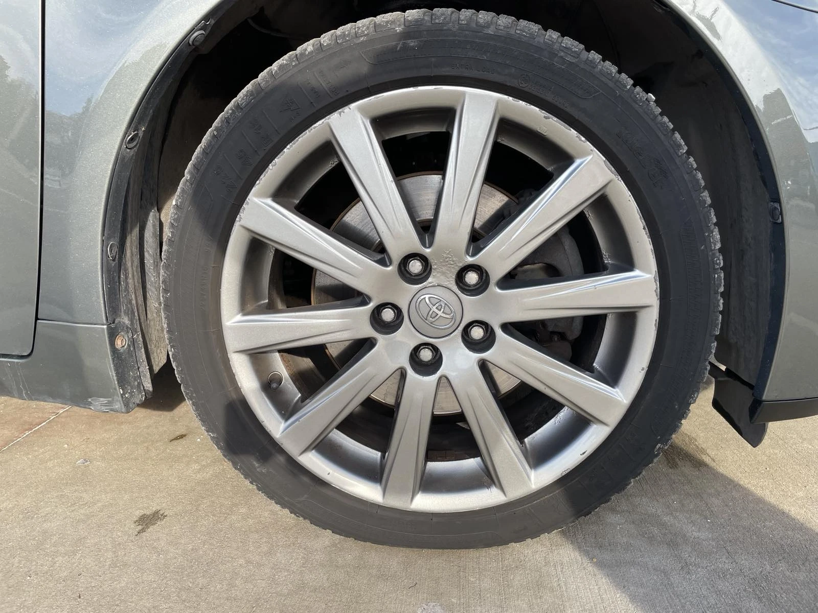 ���� � ������ 225/45R18 �� Toyota Avensis | Mobile.bg � ����������� 1
