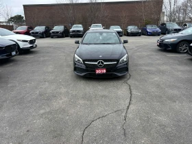 Mercedes-Benz CLA 250 AMG * ПОДГРЕВИ * HK * ПАНОРАМА * СЕРВИЗНА ИСТОРИЯ , снимка 2