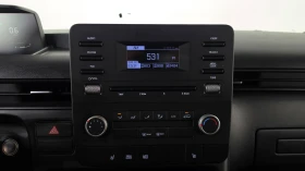 Hyundai Staria 3.5 Modern* BLIND SPOT* ПОДГРЕВ ВОЛАН* КРАЙНА ЦЕНА, снимка 14