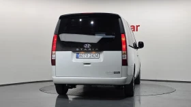 Hyundai Staria 3.5 Modern* BLIND SPOT* ПОДГРЕВ ВОЛАН* КРАЙНА ЦЕНА, снимка 4