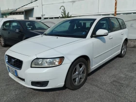 Volvo V50 2.0d 136k автомат  италия, снимка 1