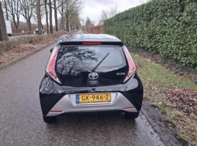 Toyota Aygo 1.0 VVT-i x-clusiv, снимка 7 - Автомобили и джипове - 53693247