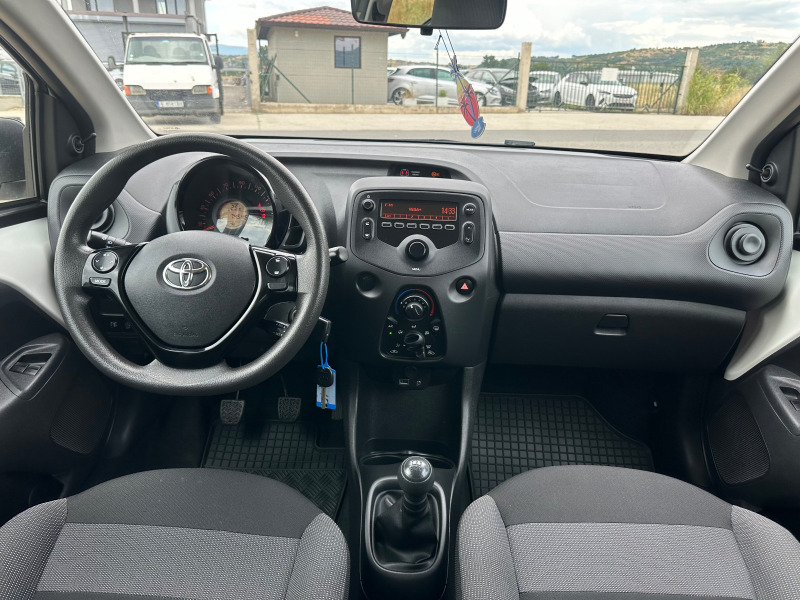 Toyota Aygo, снимка 9 - Автомобили и джипове - 46405946