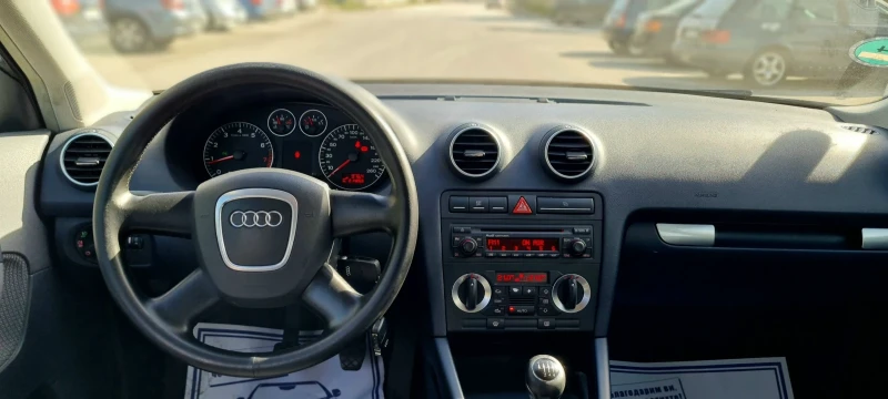 Audi A3 1.6 БЕНЗИН, ЧИСТО НОВИ ЗИМНИ ГУМИ И ПРЕДНИ НАКЛАДК, снимка 6 - Автомобили и джипове - 47449845