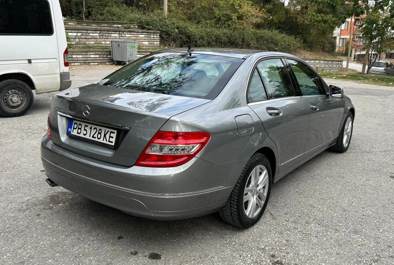 Mercedes-Benz C 220 2.2 CDI Avantgarde, снимка 3 - Автомобили и джипове - 47624830