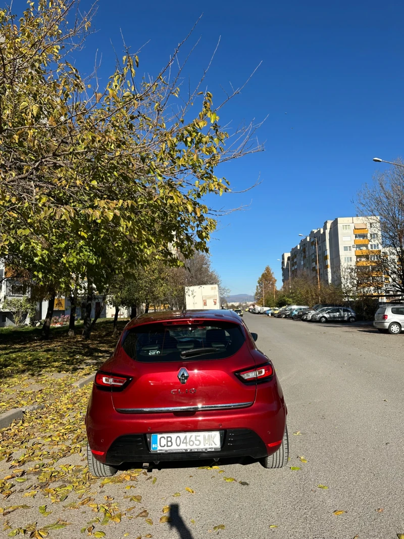 Renault Clio, снимка 10 - Автомобили и джипове - 47901875