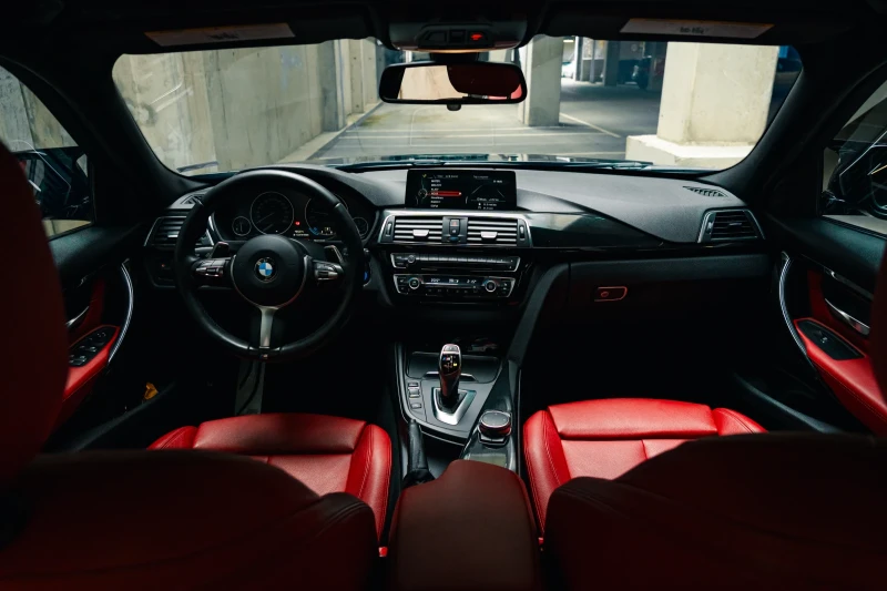 BMW 328 328i xDrive , снимка 8 - Автомобили и джипове - 51549450