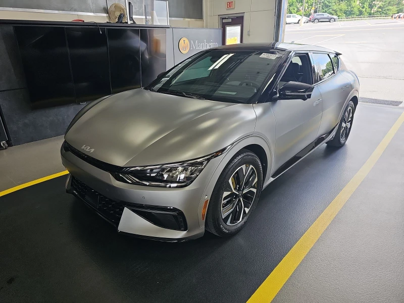 Kia EV6 DISTRONIK* HEADUP* ОБДУХ* 360* LANE ASSIST* KEYLES