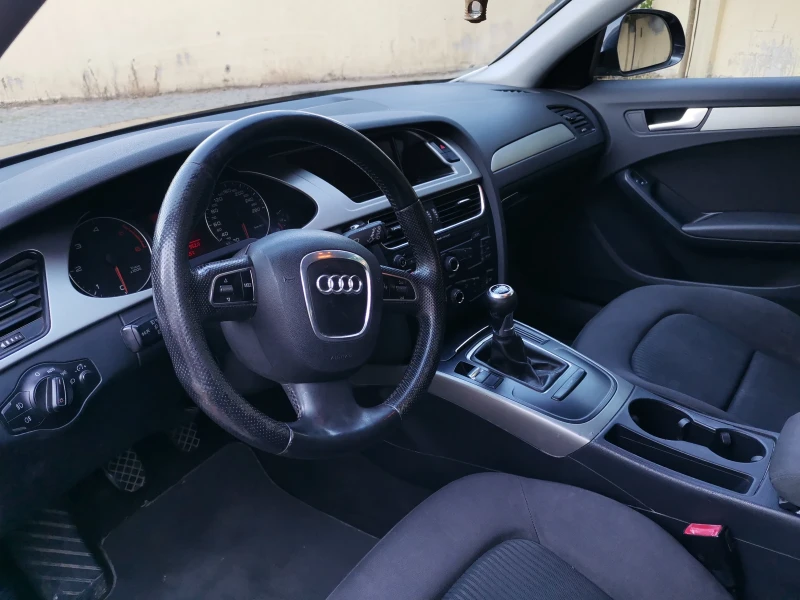 Audi A4, снимка 5 - Автомобили и джипове - 52136563