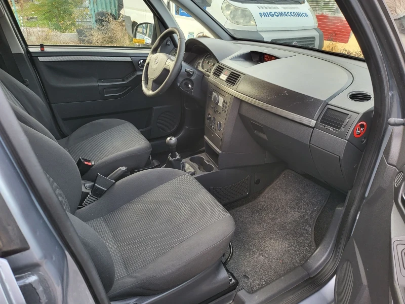 Opel Meriva, снимка 10 - Автомобили и джипове - 52357801