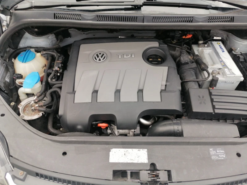 VW Golf Plus FACELIGT 6+ 1.6TDI, снимка 14 - Автомобили и джипове - 52679463